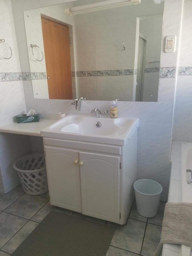 Eikepark Self Catering Appartement Stellenbosch Buitenkant foto