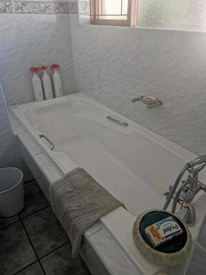 Eikepark Self Catering Appartement Stellenbosch Buitenkant foto