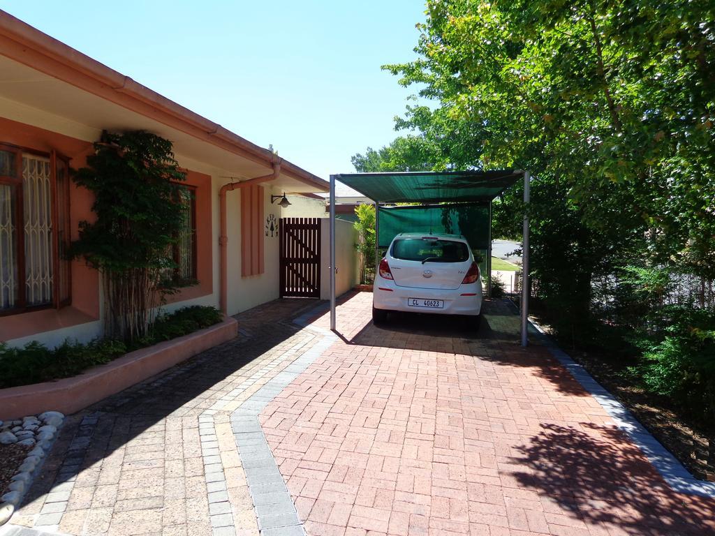 Eikepark Self Catering Appartement Stellenbosch Buitenkant foto