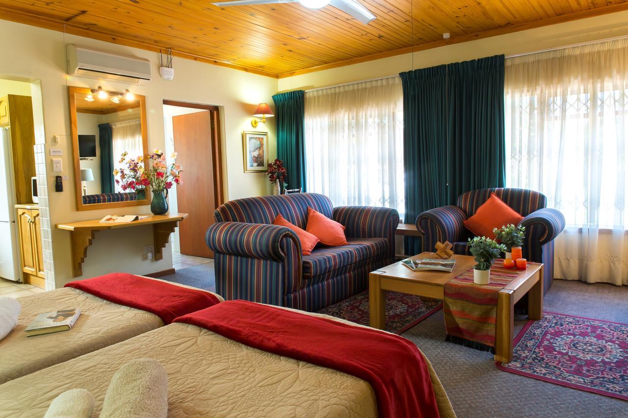 Eikepark Self Catering Appartement Stellenbosch Buitenkant foto
