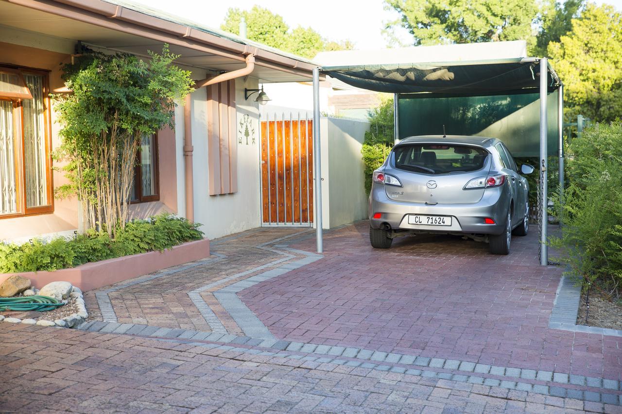 Eikepark Self Catering Appartement Stellenbosch Buitenkant foto